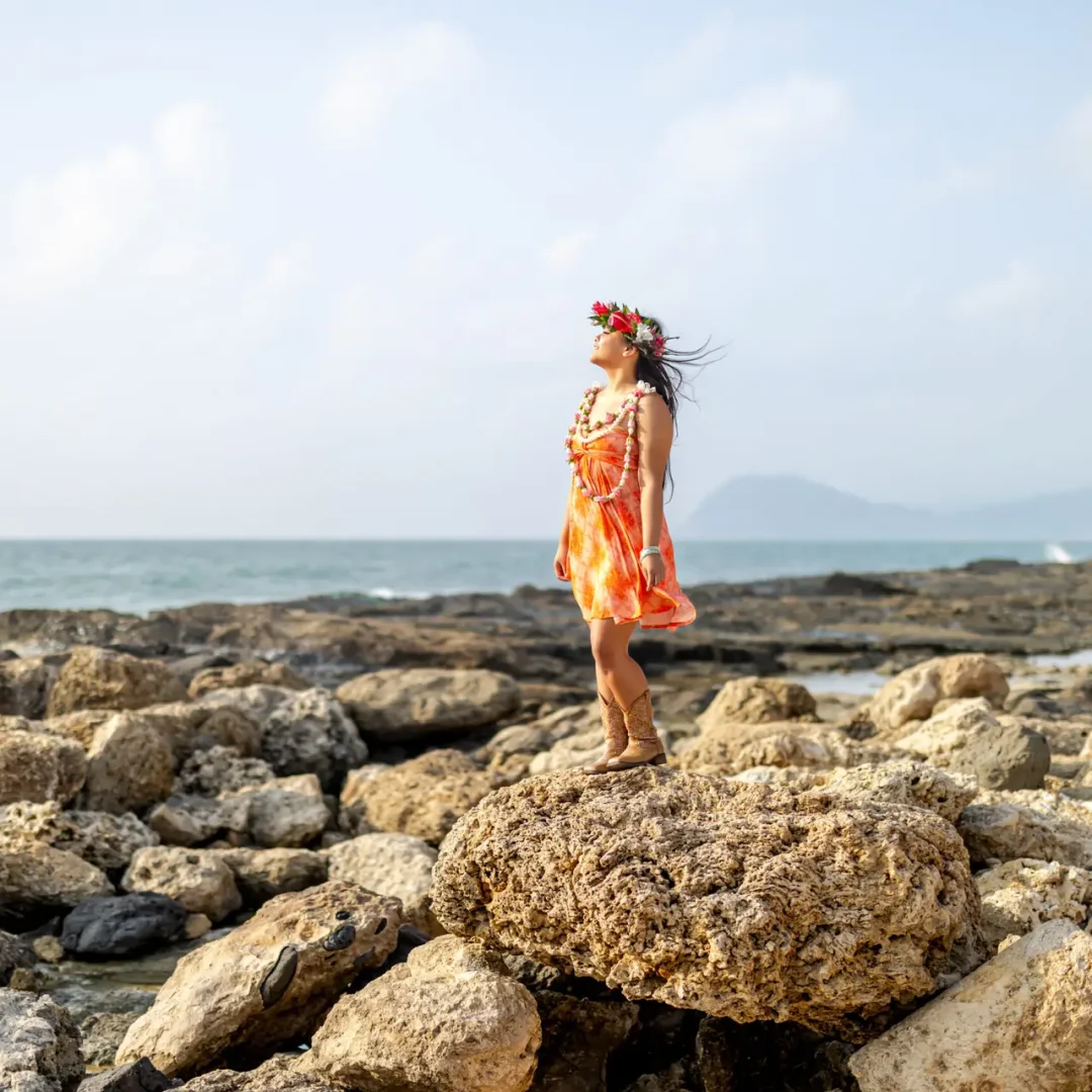 How to Pose during Graduation Photoshoot
